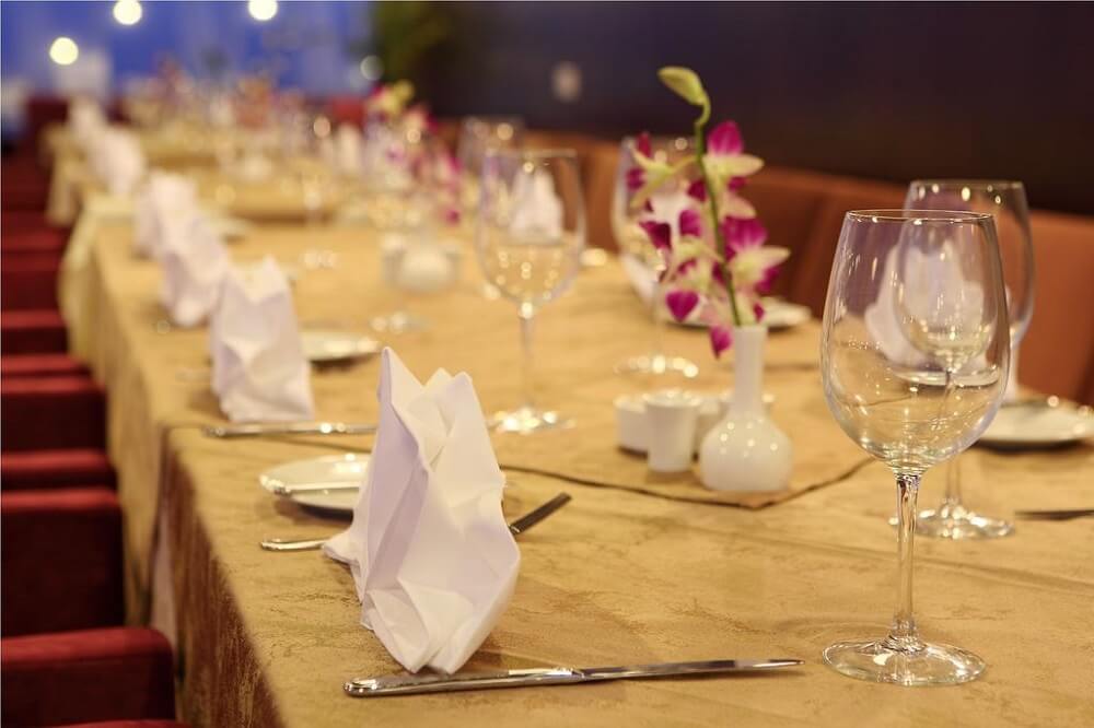 Nhà hàng Sài Gòn - Khách sạn Cendeluxe Phú Yên