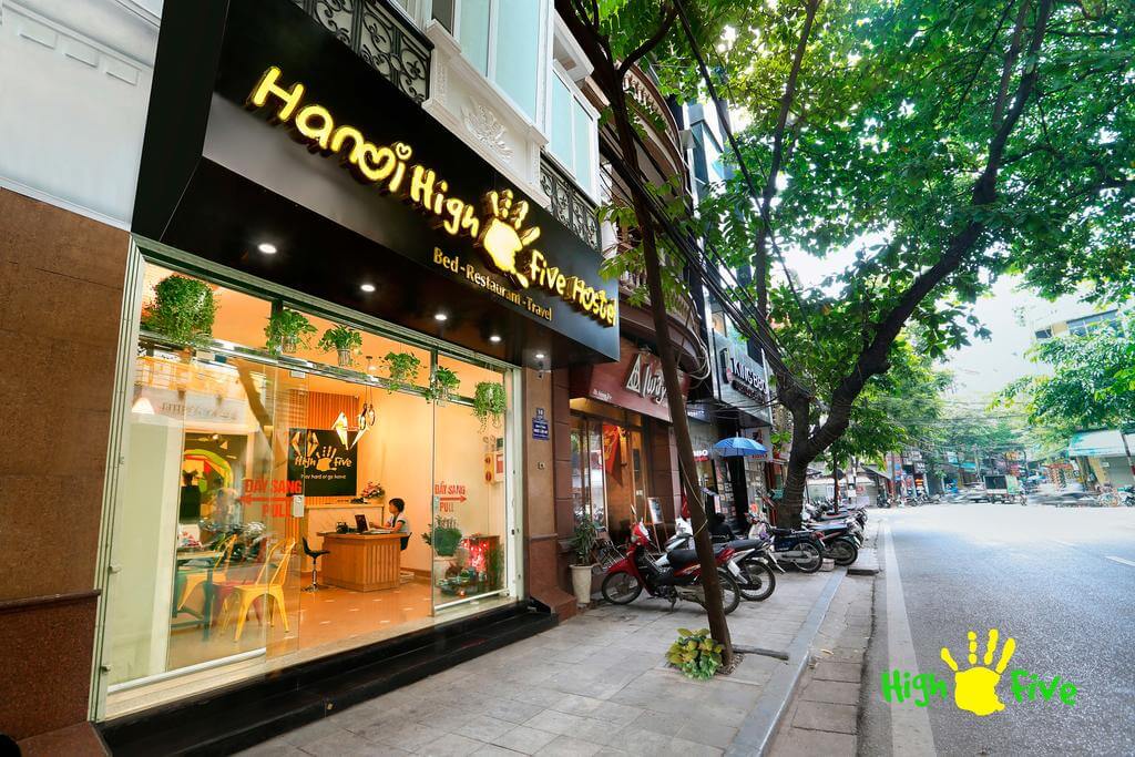 Hanoi High Five Hostel - Khách sạn 2 sao Hà Nội