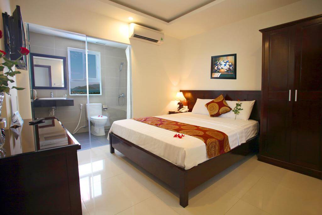 Azura Hotel - Khách sạn 2 sao Nha Trang