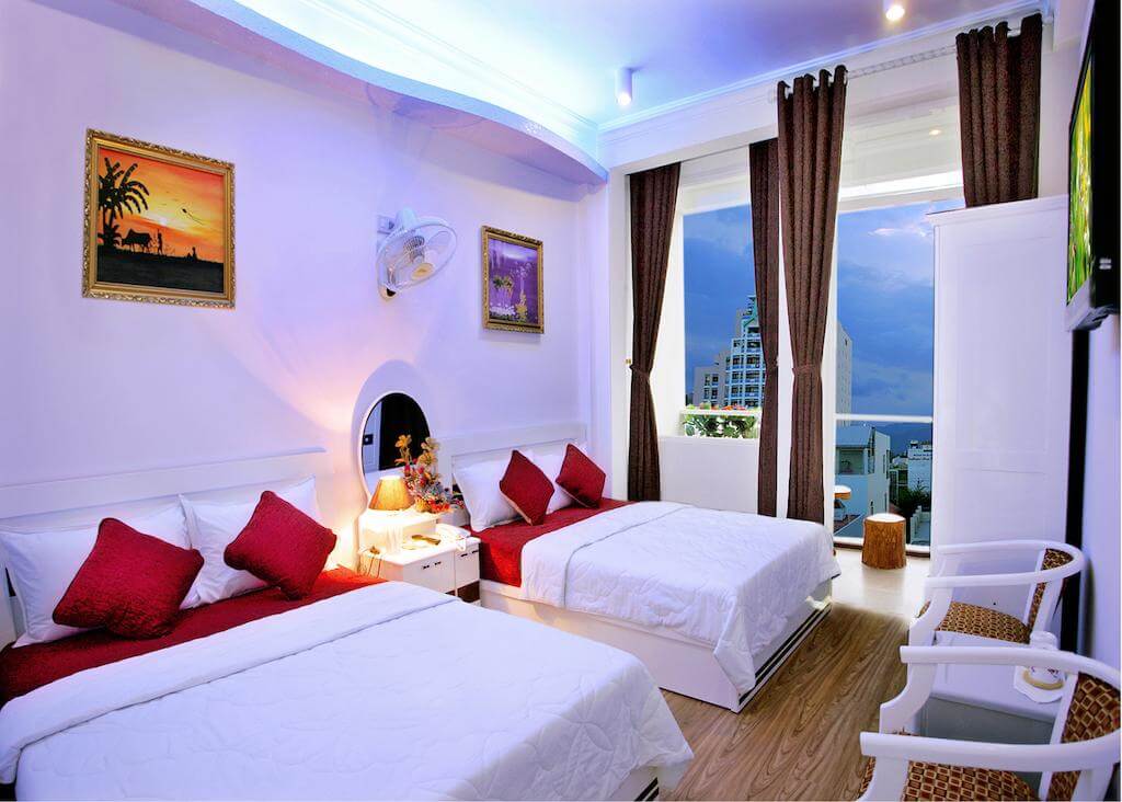 CR Hotel - Khách sạn 2 sao Nha Trang
