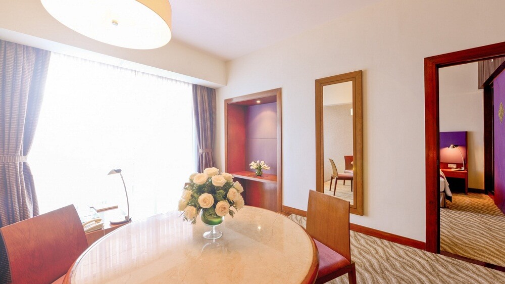Phòng Suite - Khách sạn Novotel Nha Trang