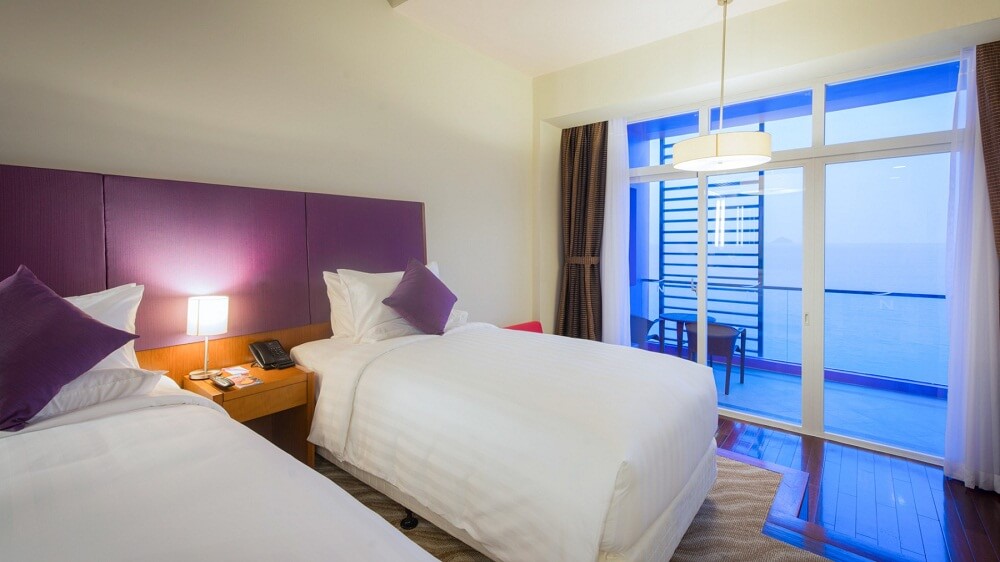 Phòng Superior Ocean View - Khách sạn Novotel Nha Trang