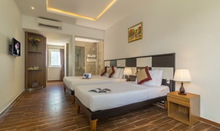 Phòng Executive Falmily City View - Khách sạn Palm Beach Nha Trang 2