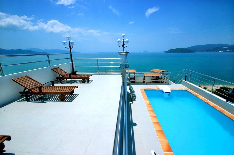 Hồ bơi - Khách sạn Ruby Nha Trang