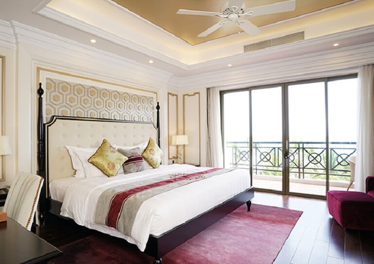 Phòng Presidential Suite - Khách sạn Vinpearl Land Nha Trang