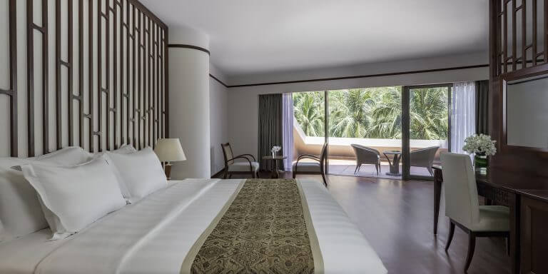 Phòng Deluxe Junior Suite - Khách sạn Vinpearl Land Nha Trang